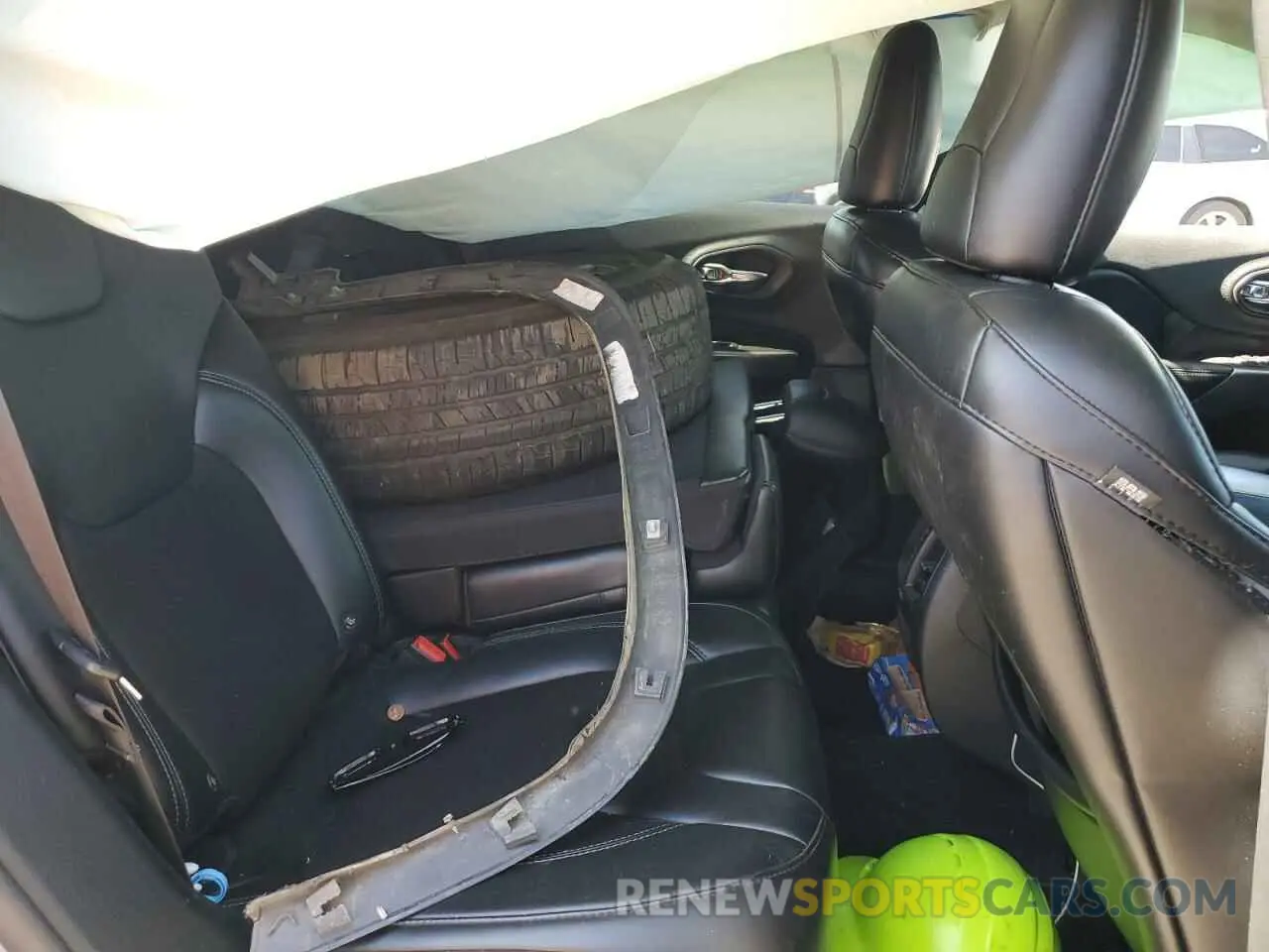12 fotografías del automóvil dañado 1C4PJMLB7KD194683 JEEP GRAND CHER 2019