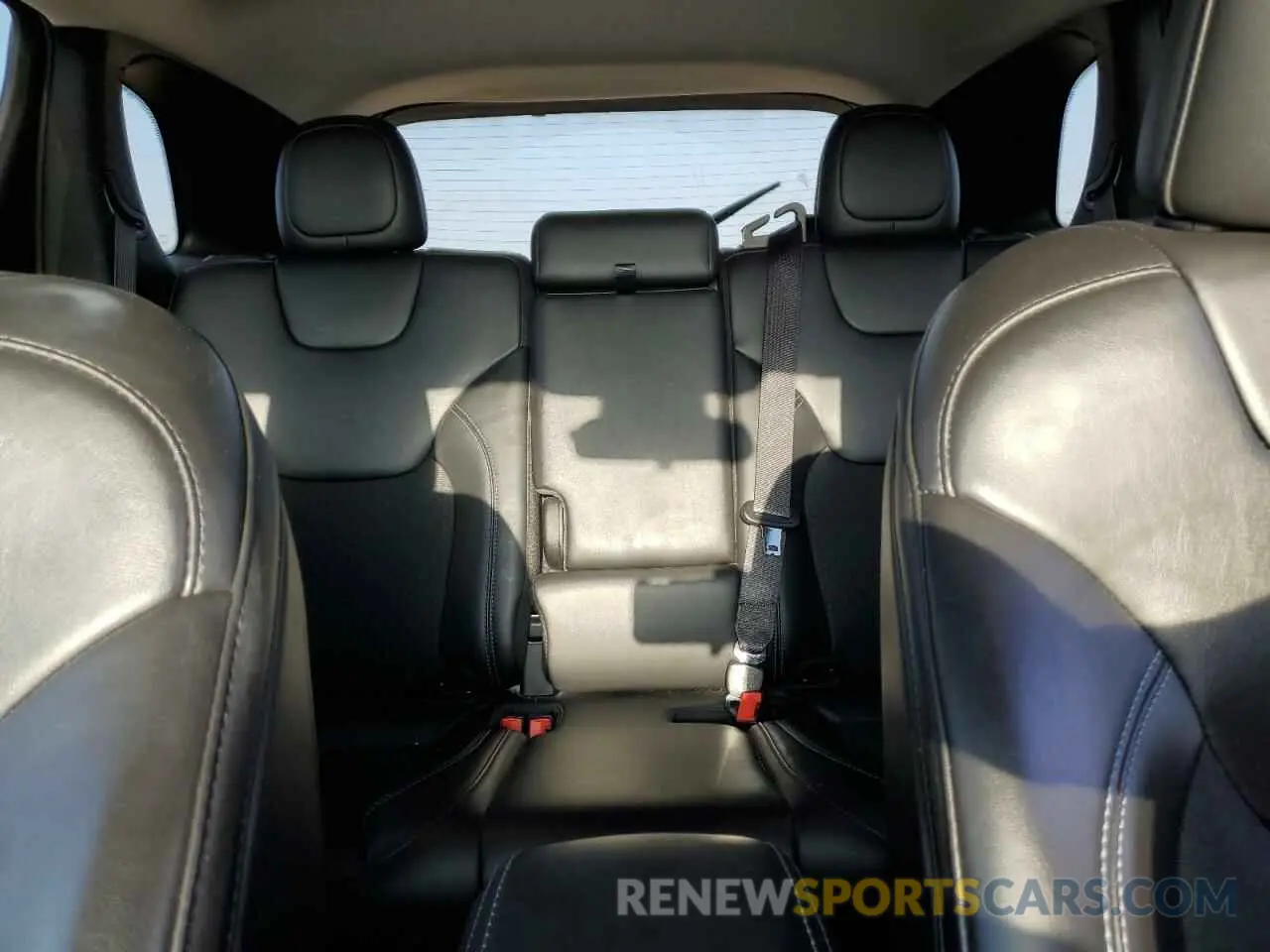 10 fotografías del automóvil dañado 1C4PJMLB7KD478458 JEEP GRAND CHER 2019