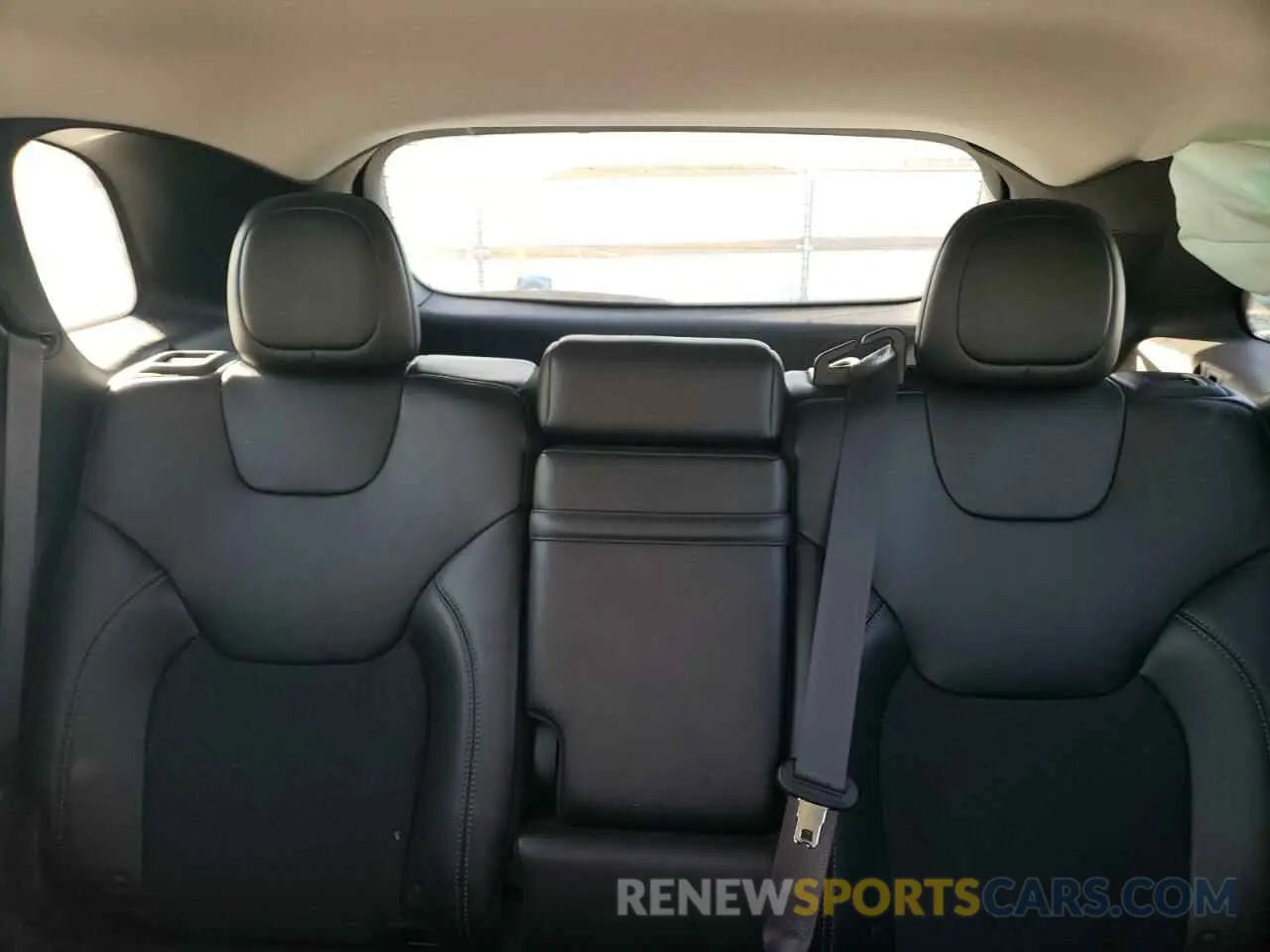 10 fotografías del automóvil dañado 1C4PJMLB9KD213380 JEEP GRAND CHER 2019