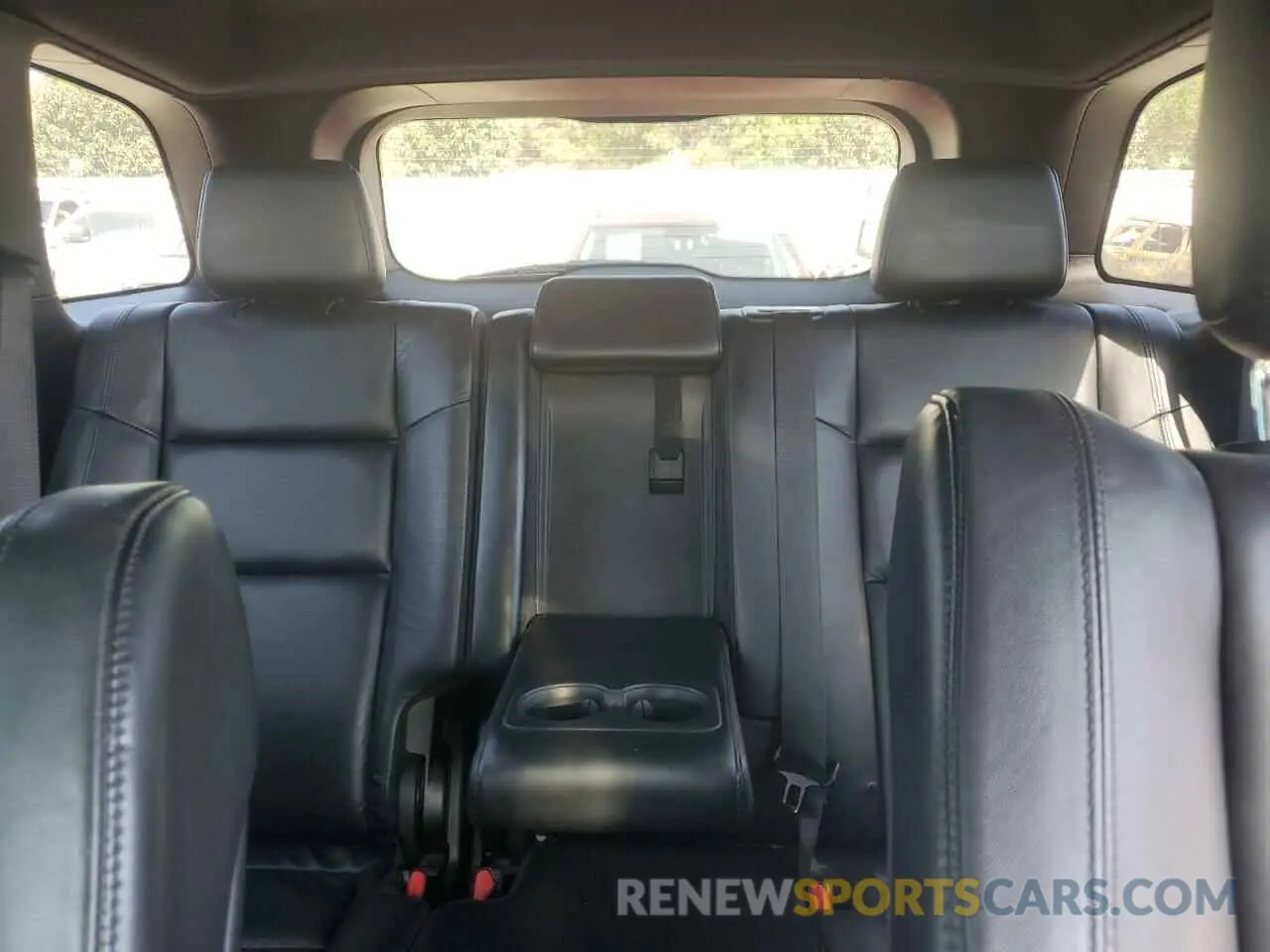 10 fotografías del automóvil dañado 1C4RJEBG7KC656743 JEEP GRAND CHER 2019