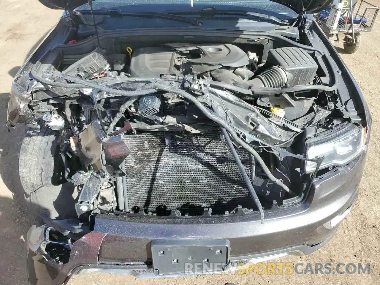 13 fotografías del automóvil dañado 1C4RJFBG0KC728906 JEEP GRAND CHER 2019