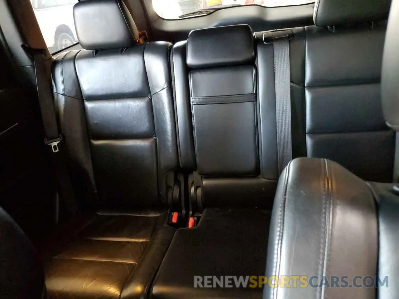 10 fotografías del automóvil dañado 1C4RJFBG4KC803915 JEEP GRAND CHER 2019