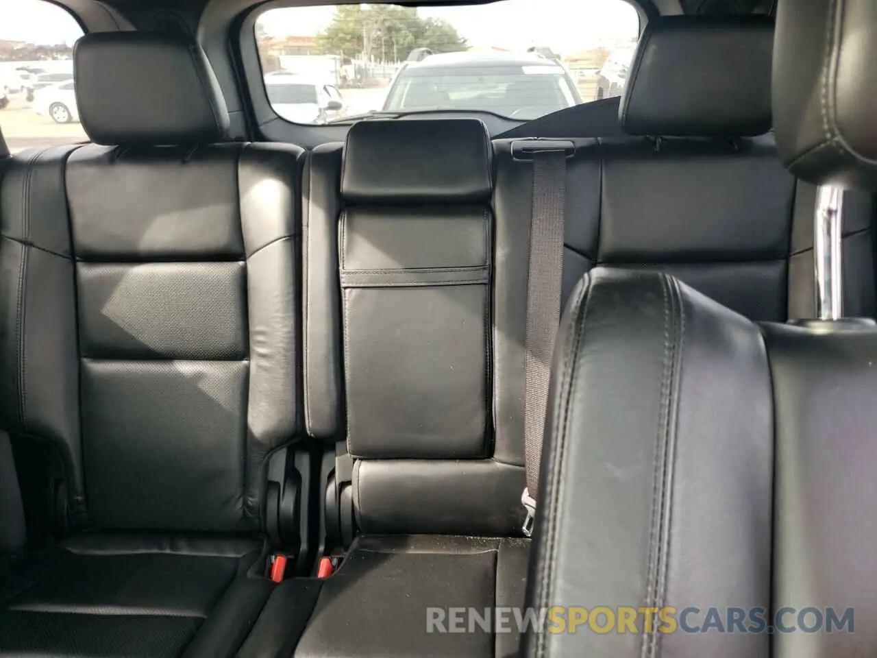 10 fotografías del automóvil dañado 1C4RJFBG6KC687858 JEEP GRAND CHER 2019