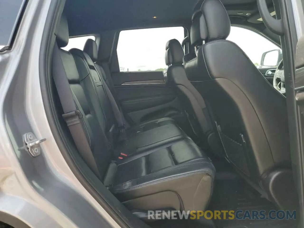 10 fotografías del automóvil dañado 1C4RJFBG7KC694205 JEEP GRAND CHER 2019