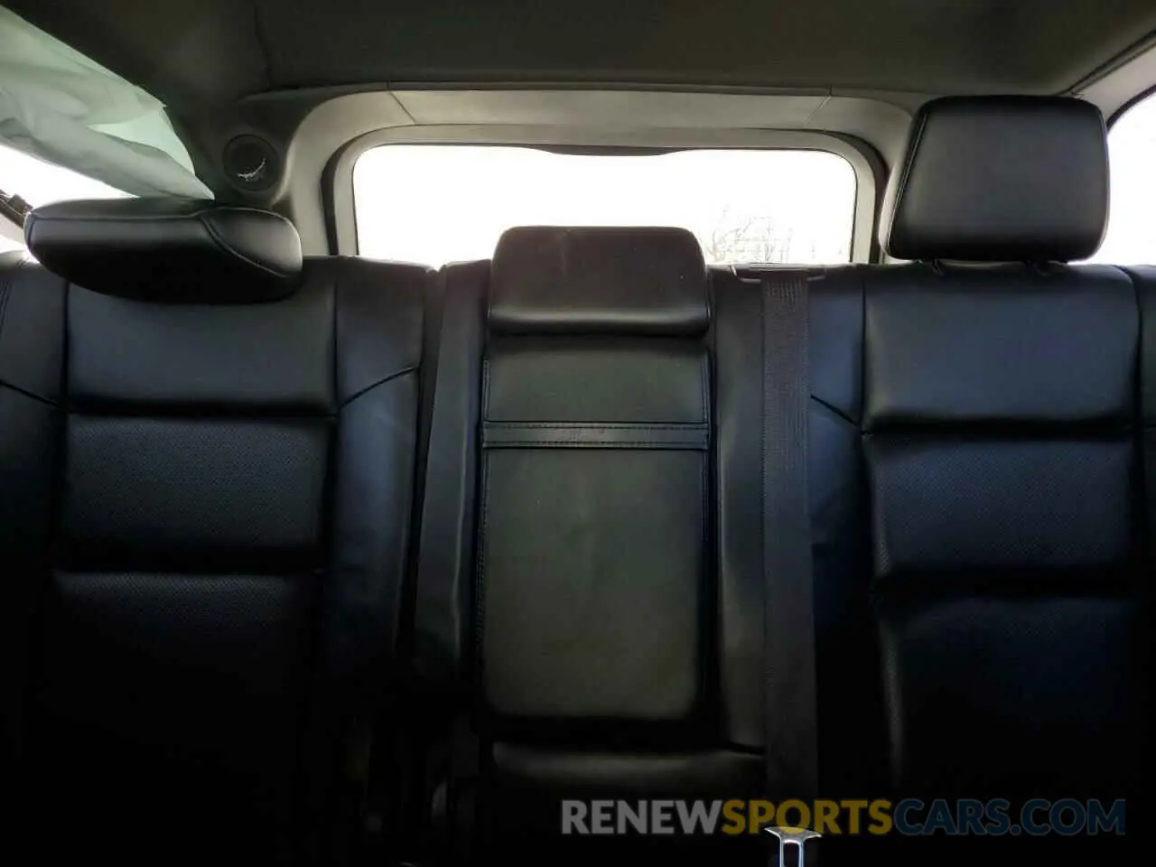 10 fotografías del automóvil dañado 1C4RJFBG7KC725498 JEEP GRAND CHER 2019