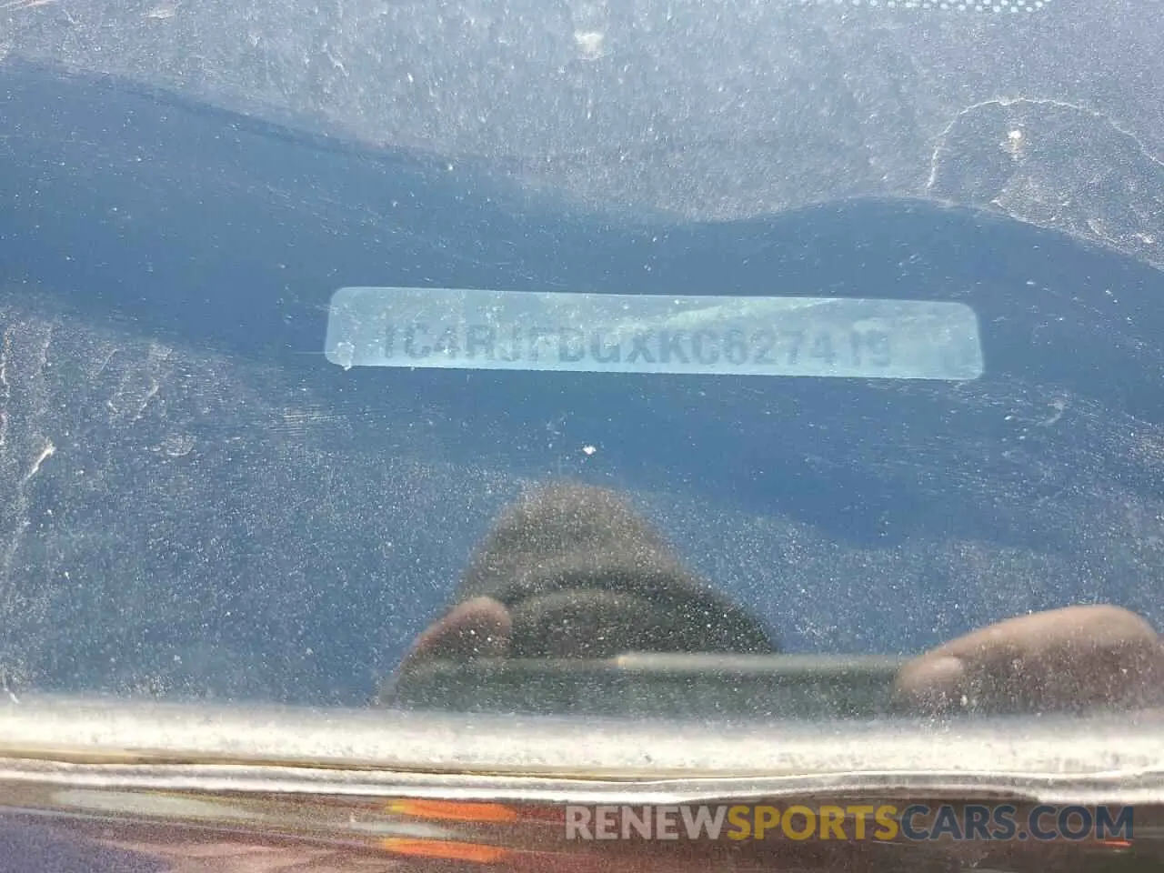12 fotografías del automóvil dañado 1C4RJFBGXKC627419 JEEP GRAND CHER 2019