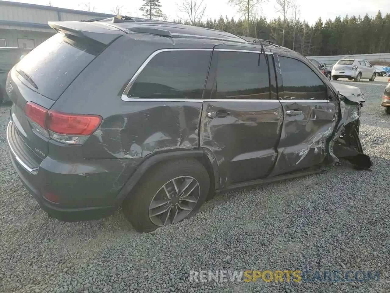 3 fotografías del automóvil dañado 1C4RJFBGXKC854688 JEEP GRAND CHER 2019