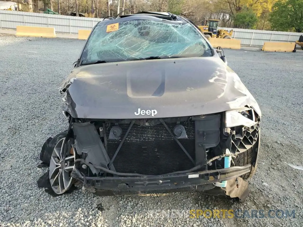 5 fotografías del automóvil dañado 1C4RJFBGXKC854688 JEEP GRAND CHER 2019