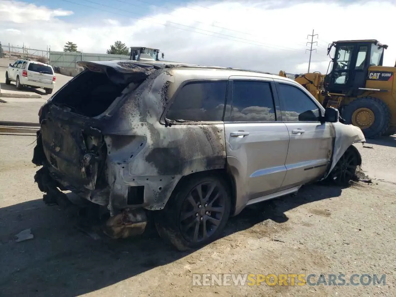 3 fotografías del automóvil dañado 1C4RJFCT2KC540142 JEEP GRAND CHER 2019