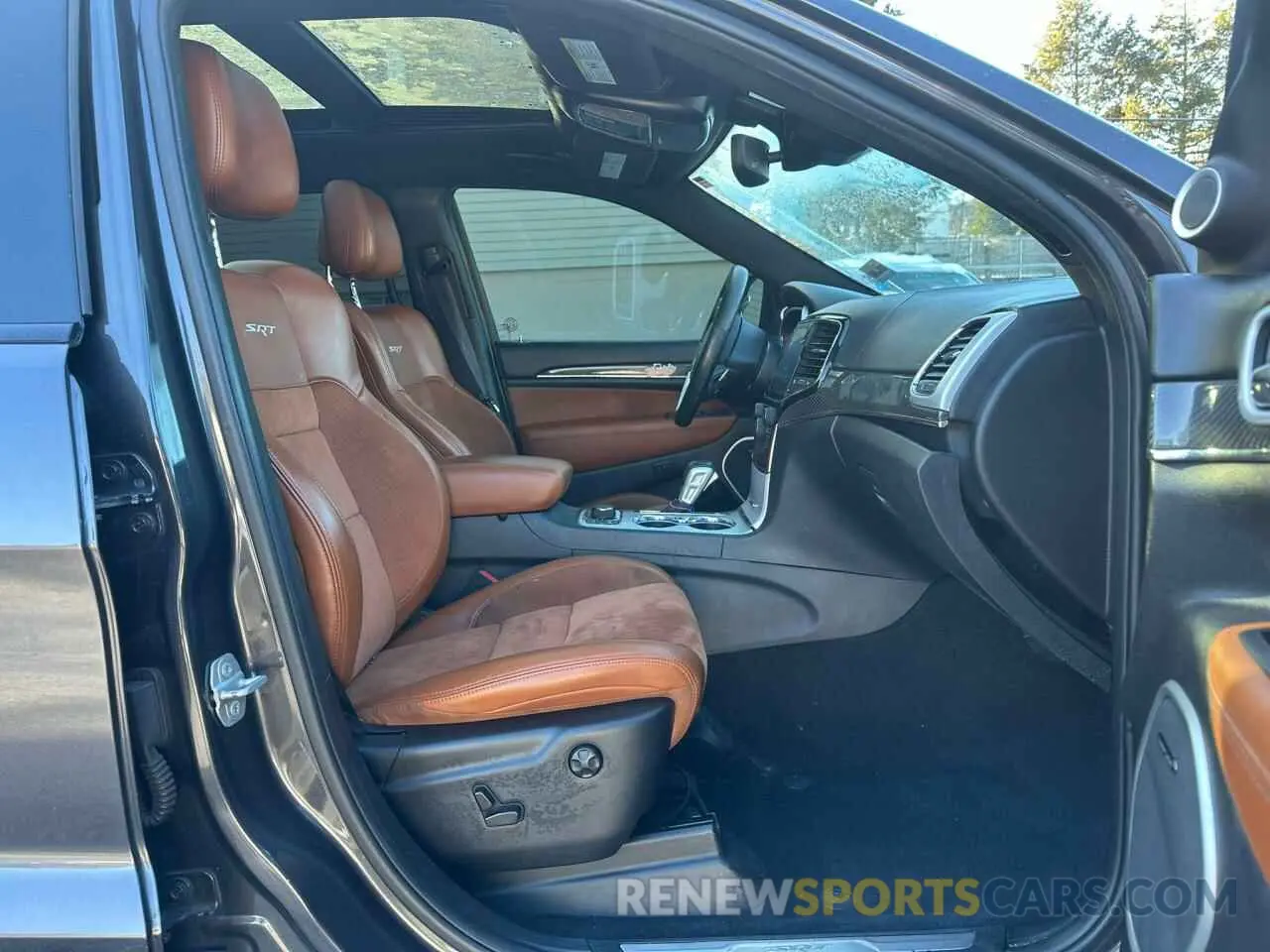 6 fotografías del automóvil dañado 1C4RJFDJ3KC648492 JEEP GRAND CHER 2019