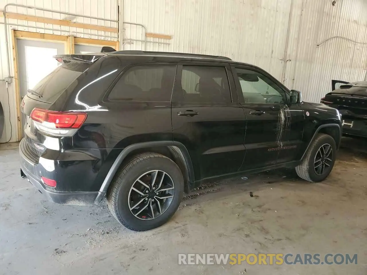 3 fotografías del automóvil dañado 1C4RJFLG8KC613582 JEEP GRAND CHER 2019