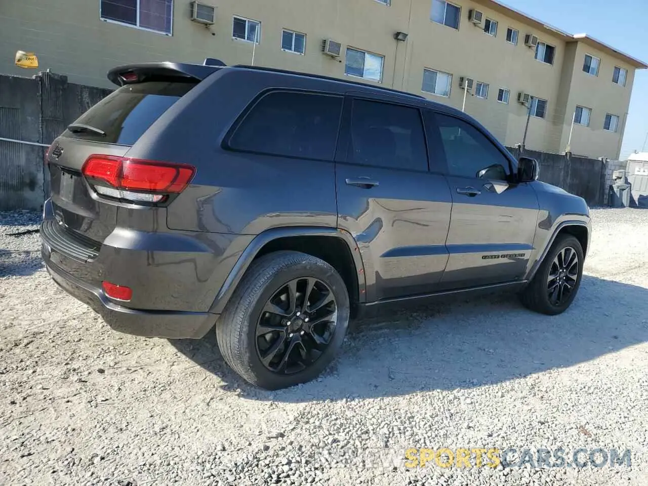 3 fotografías del automóvil dañado 1C4RJEAG0LC140758 JEEP GRAND CHER 2020