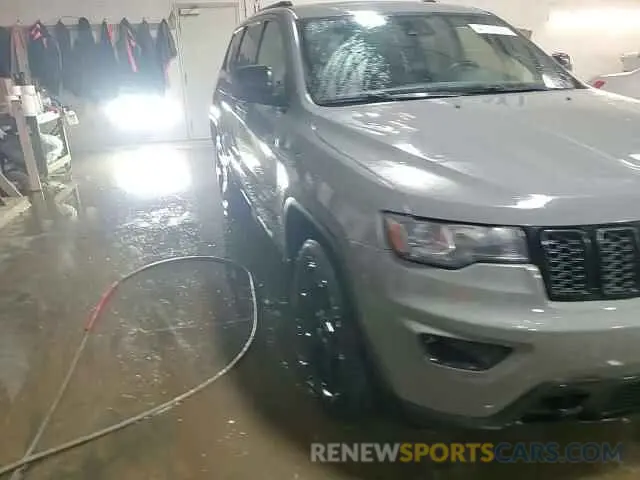 13 fotografías del automóvil dañado 1C4RJFAG8LC157412 JEEP GRAND CHER 2020