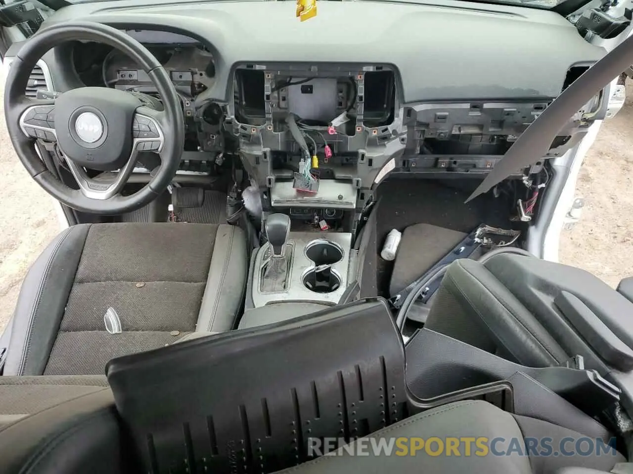 8 fotografías del automóvil dañado 1C4RJFAG2MC778369 JEEP GRAND CHER 2021