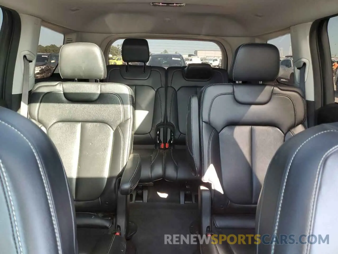 10 fotografías del automóvil dañado 1C4RJJBGXM8116558 JEEP GRAND CHER 2021