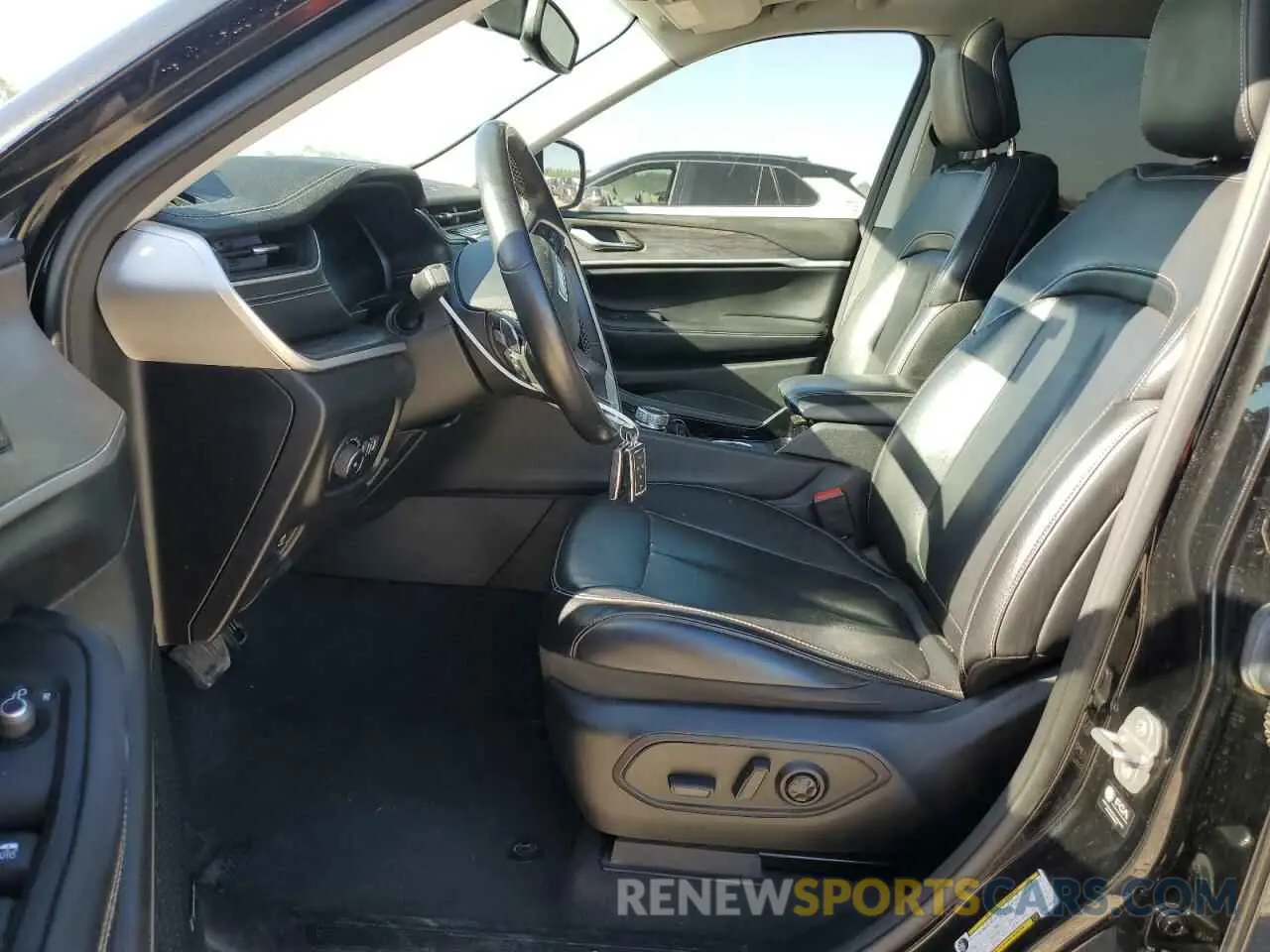 7 fotografías del automóvil dañado 1C4RJJBGXM8116558 JEEP GRAND CHER 2021