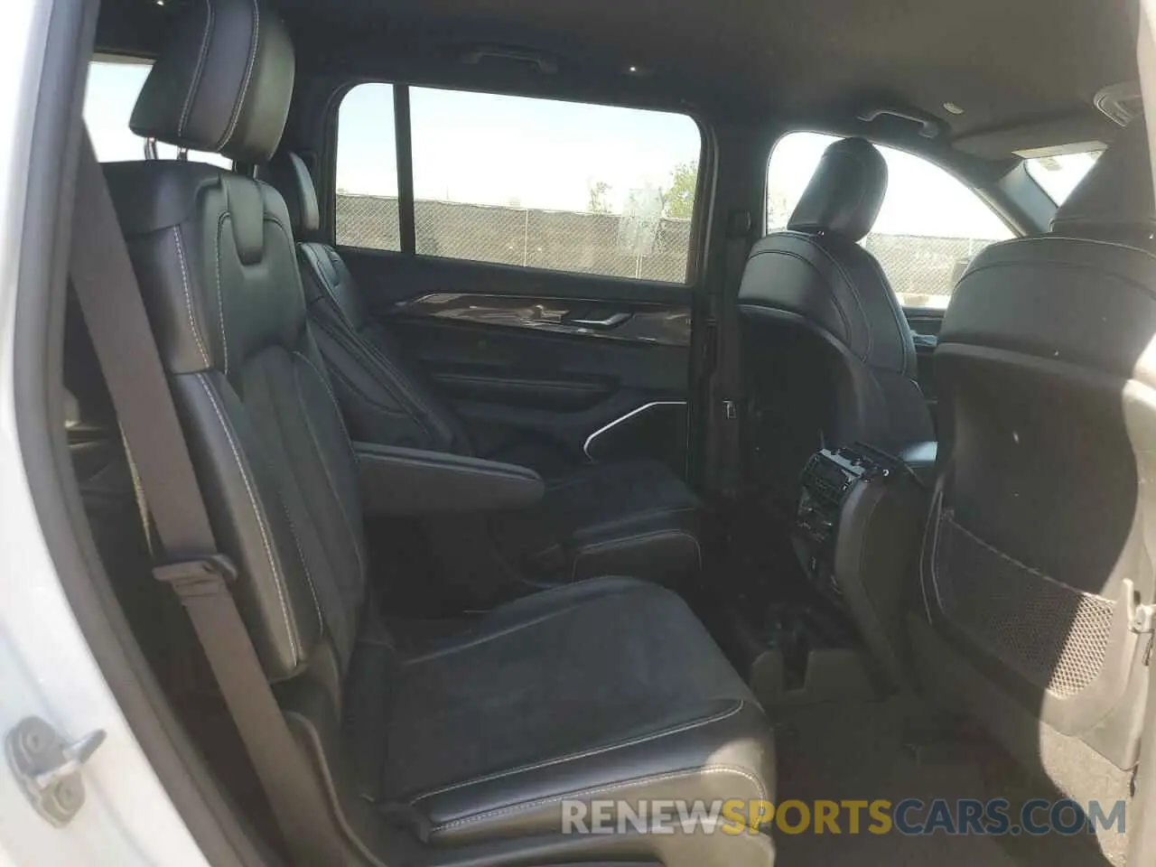 11 fotografías del automóvil dañado 1C4RJKAG0M8209063 JEEP GRAND CHER 2021