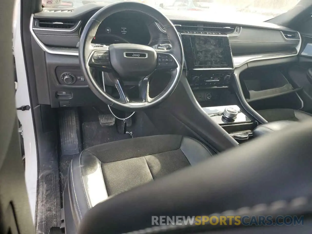 8 fotografías del automóvil dañado 1C4RJKAG5M8162502 JEEP GRAND CHER 2021