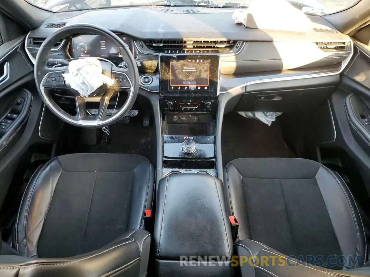 8 fotografías del automóvil dañado 1C4RJKAG7M8201980 JEEP GRAND CHER 2021