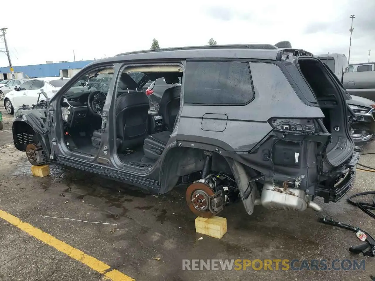 2 fotografías del automóvil dañado 1C4RJKAGXM8188044 JEEP GRAND CHER 2021