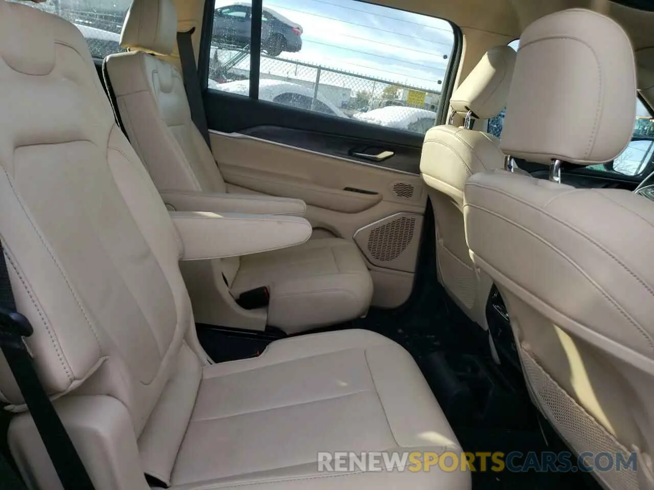 11 fotografías del automóvil dañado 1C4RJKBGXM8196188 JEEP GRAND CHER 2021