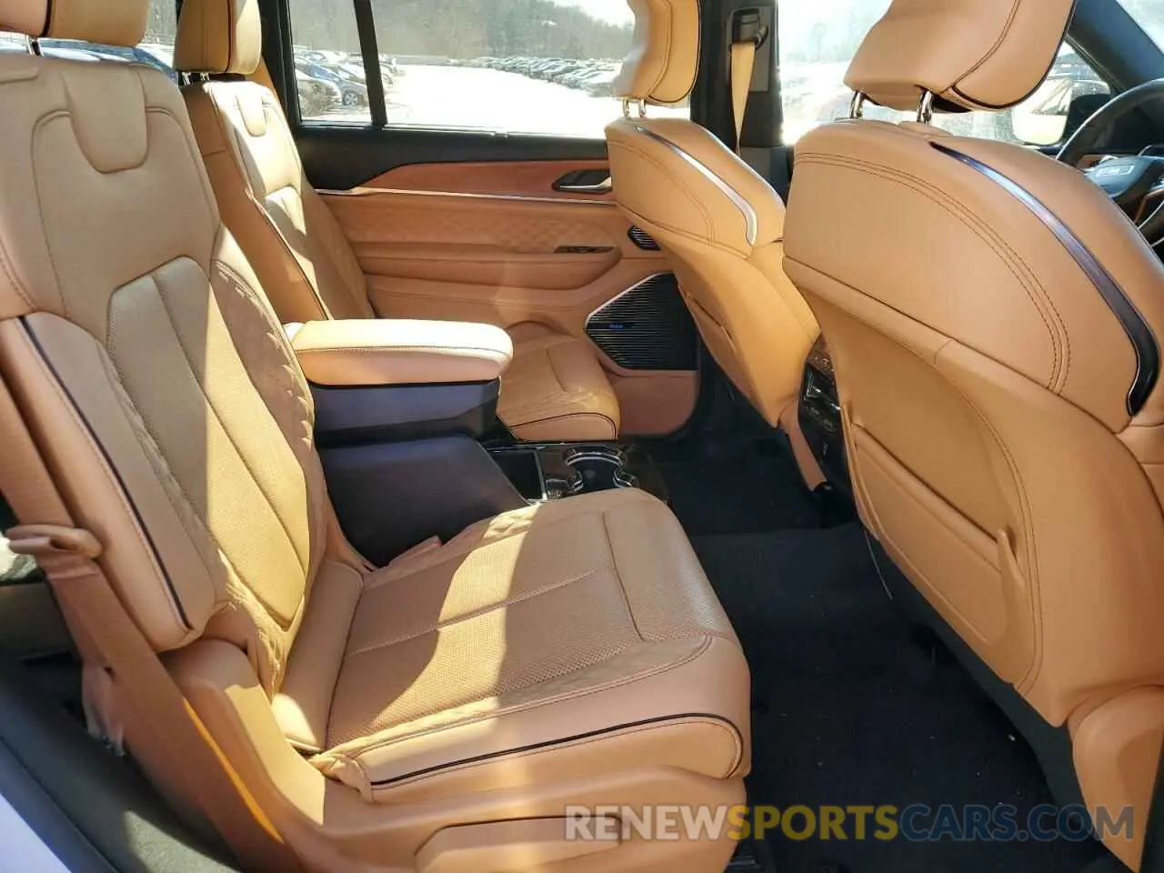 11 fotografías del automóvil dañado 1C4RJKEGXM8204186 JEEP GRAND CHER 2021