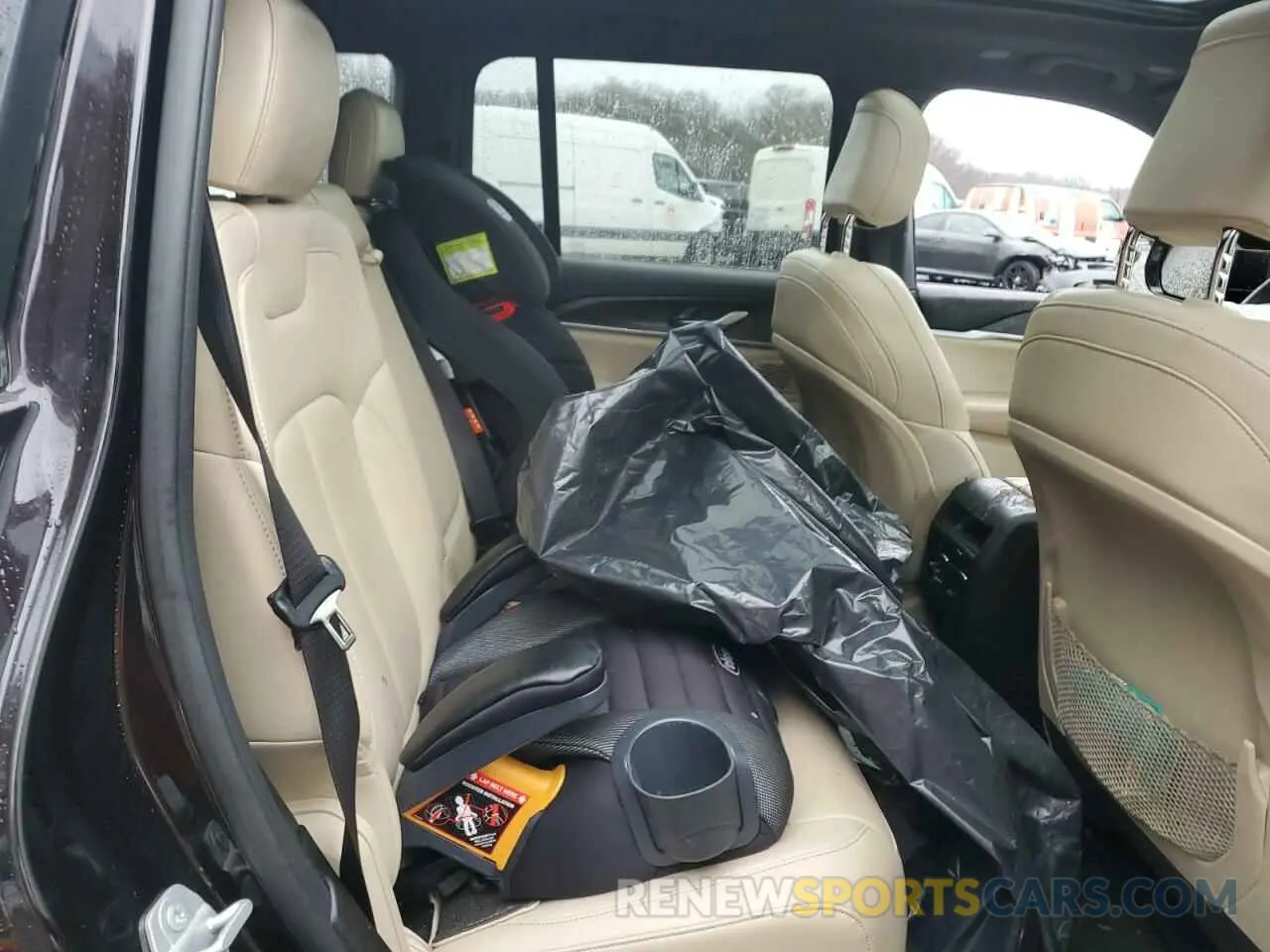 11 fotografías del automóvil dañado 1C4RJYB61N8757034 JEEP GRAND CHER 2022