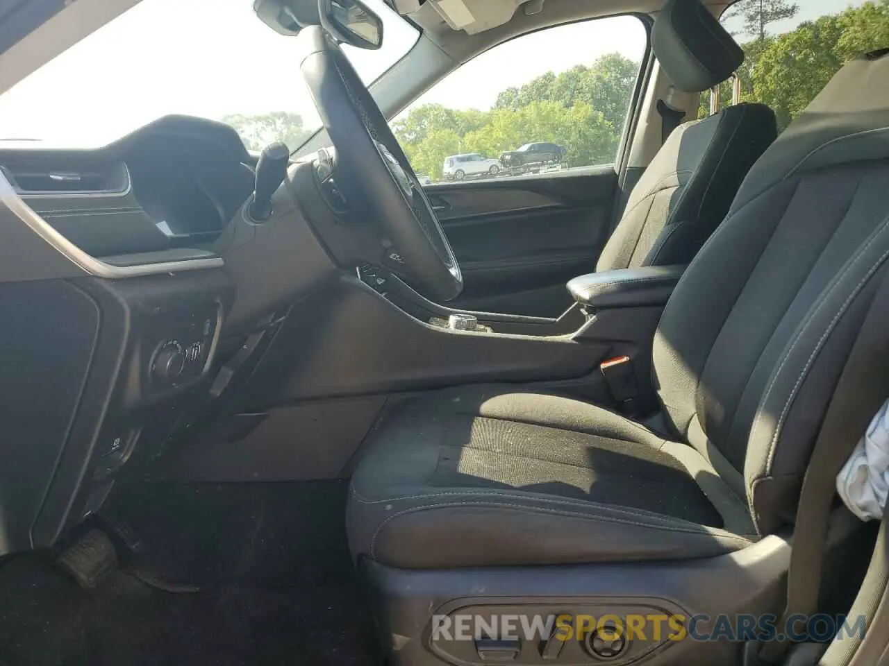 7 fotografías del automóvil dañado 1C4RJGAG7P8911110 JEEP GRAND CHER 2023