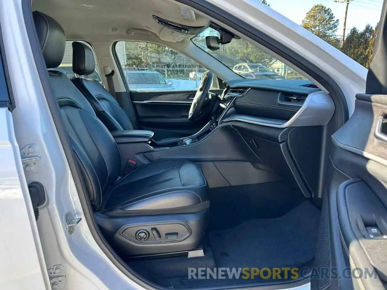 7 fotografías del automóvil dañado 1C4RJHBG4PC512012 JEEP GRAND CHER 2023