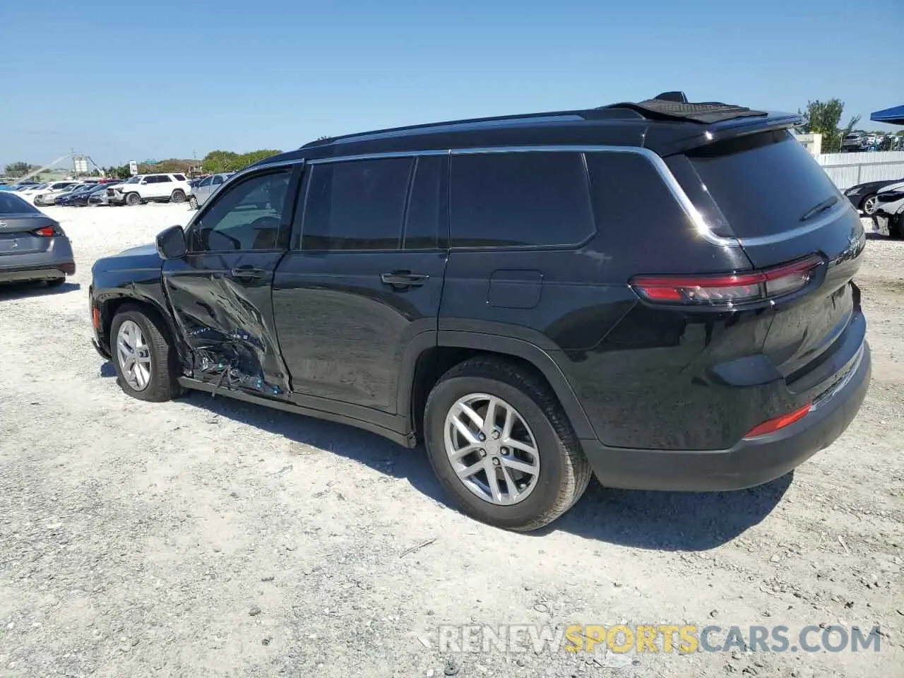 2 fotografías del automóvil dañado 1C4RJJAG6P8856002 JEEP GRAND CHER 2023