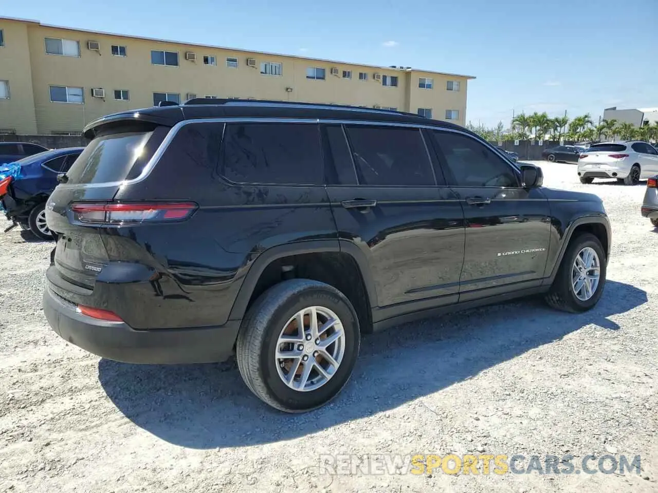 3 fotografías del automóvil dañado 1C4RJJAG6P8856002 JEEP GRAND CHER 2023