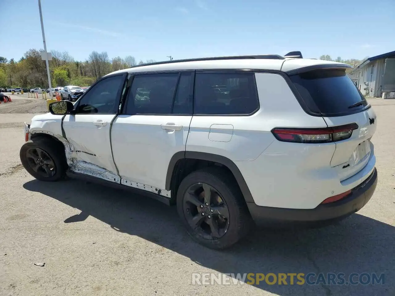 2 fotografías del automóvil dañado 1C4RJKAGXP8858325 JEEP GRAND CHER 2023