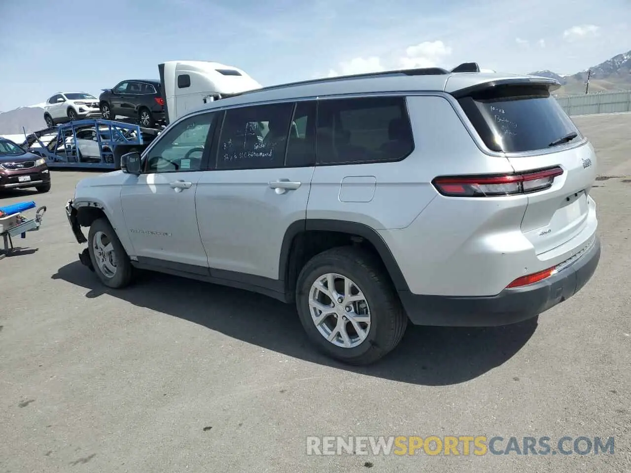 2 fotografías del automóvil dañado 1C4RJKBG4P8886605 JEEP GRAND CHER 2023