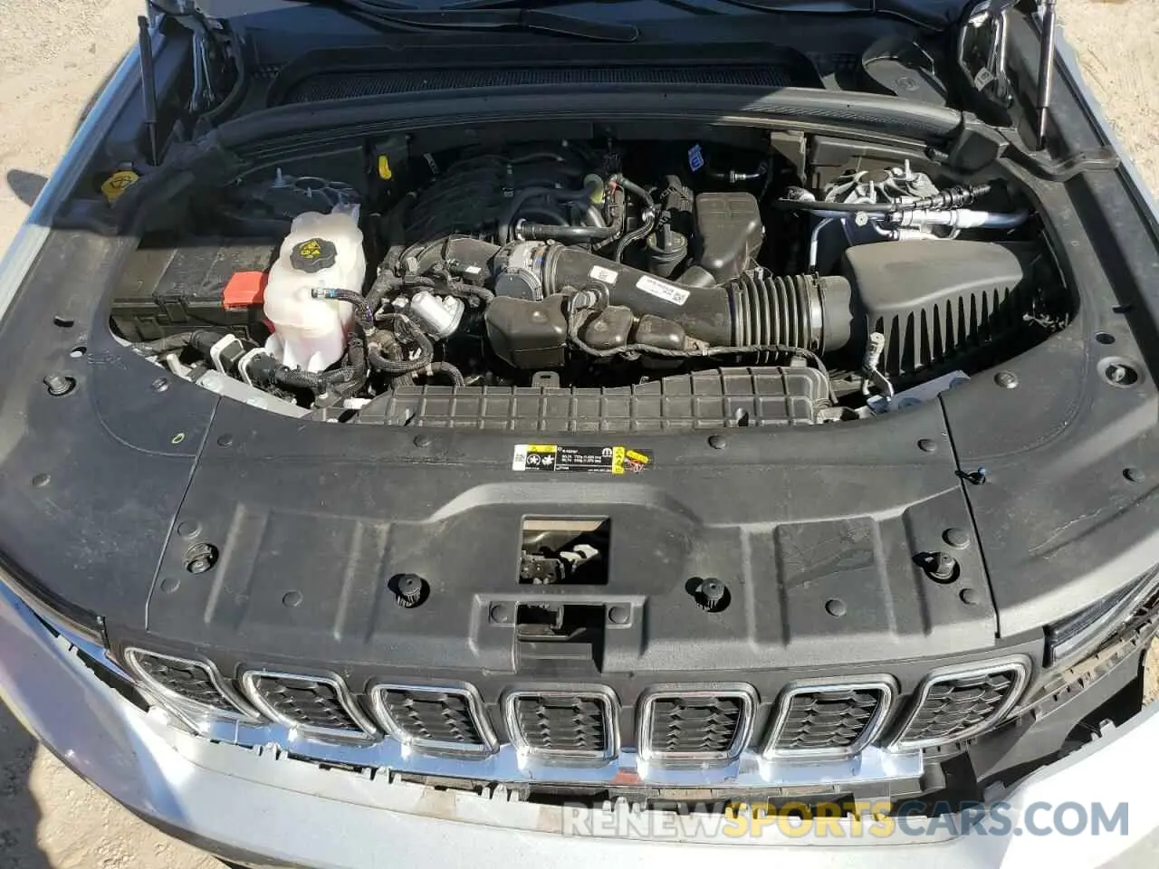 13 fotografías del automóvil dañado 1C4RJGAG2RC709047 JEEP GRAND CHER 2024