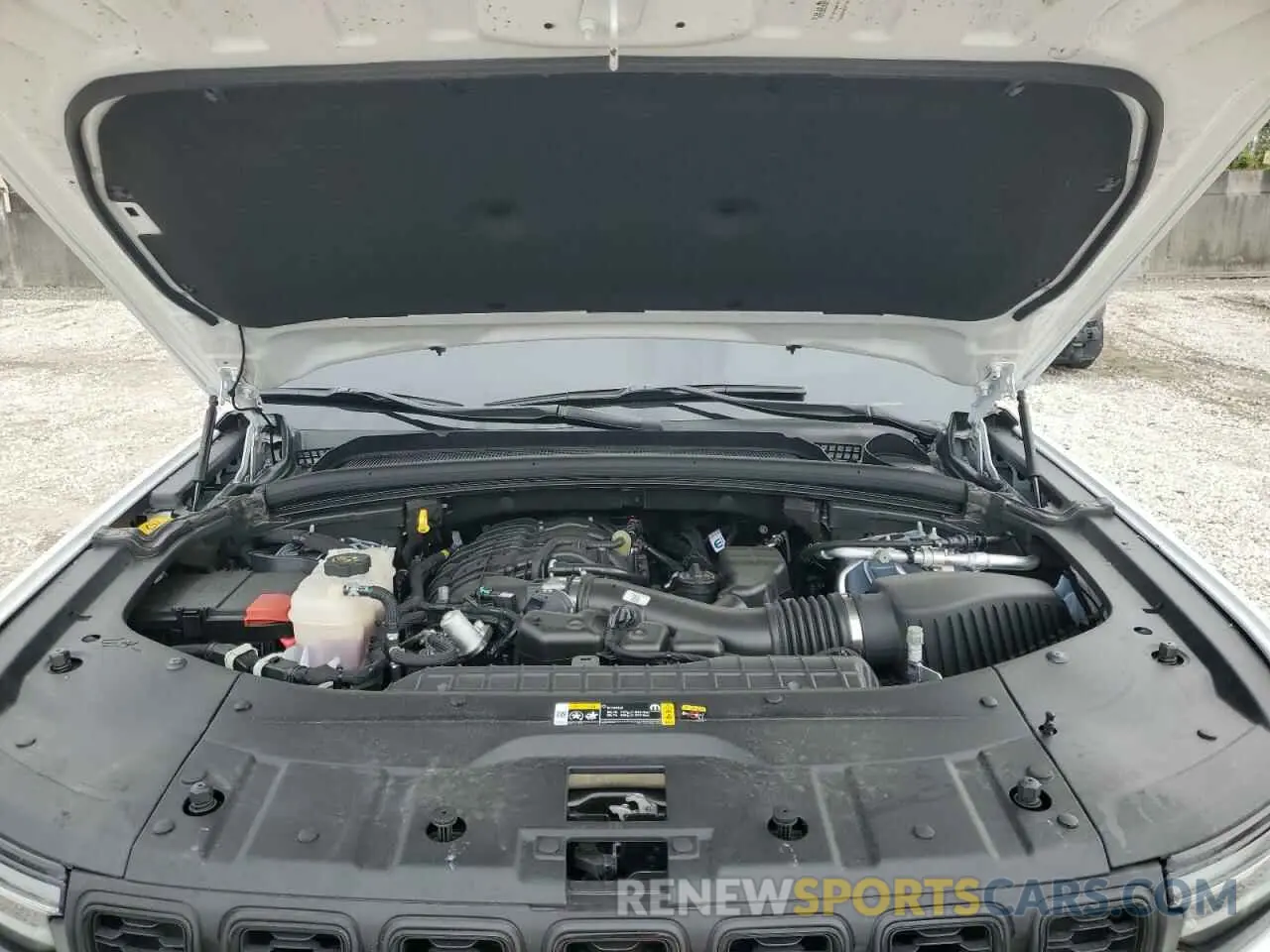 11 fotografías del automóvil dañado 1C4RJGAG9RC259378 JEEP GRAND CHER 2024