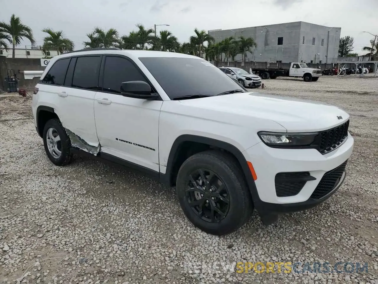 4 fotografías del automóvil dañado 1C4RJGAG9RC259378 JEEP GRAND CHER 2024