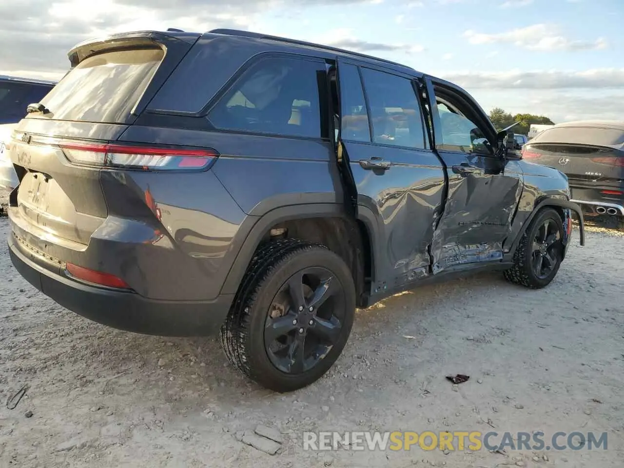 3 fotografías del automóvil dañado 1C4RJHAG2RC716215 JEEP GRAND CHER 2024