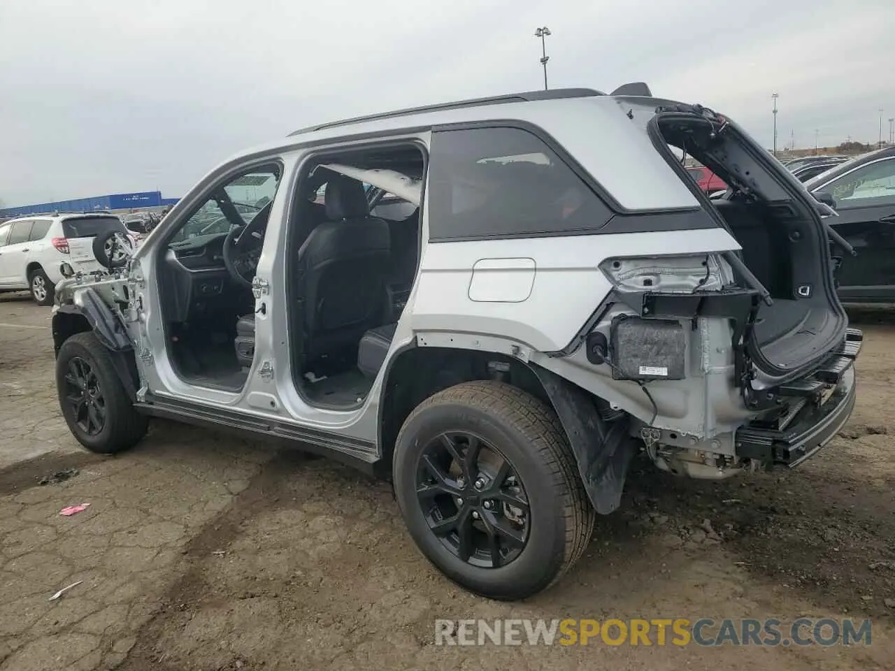2 fotografías del automóvil dañado 1C4RJHAG5RC236265 JEEP GRAND CHER 2024