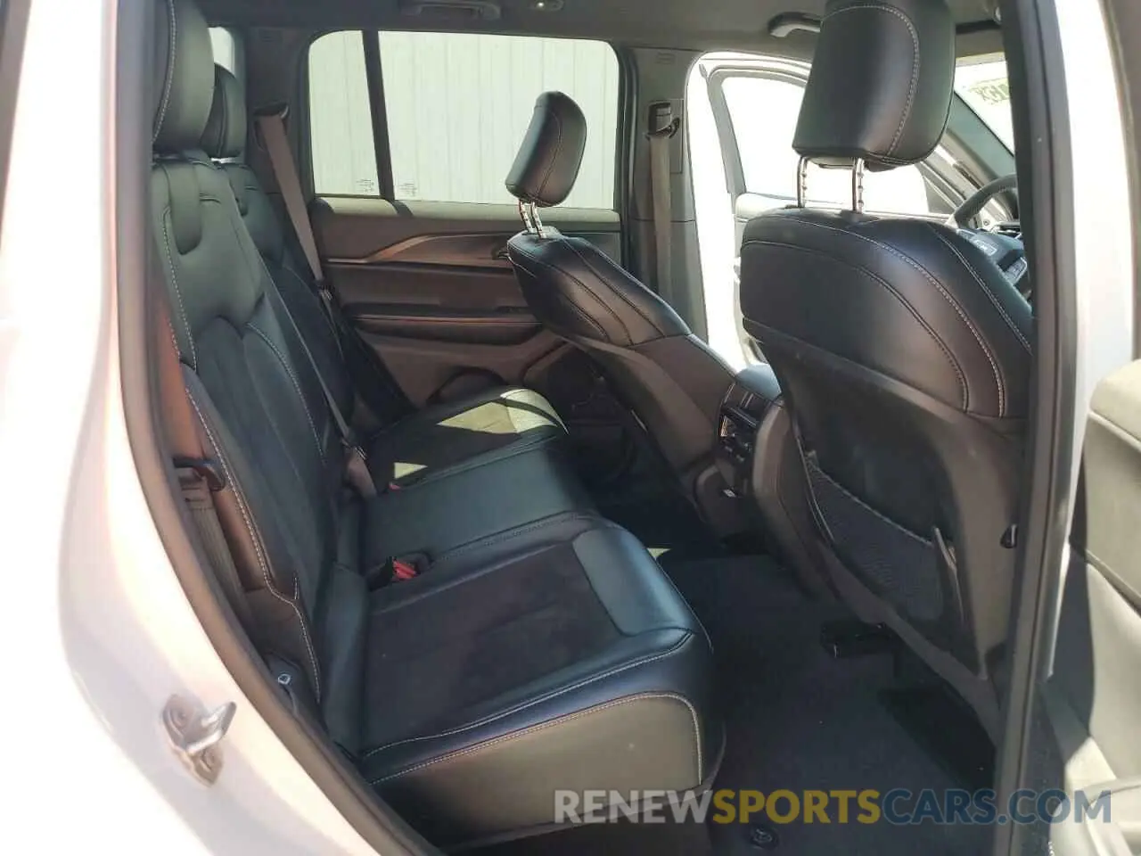 11 fotografías del automóvil dañado 1C4RJHAG9RC124584 JEEP GRAND CHER 2024
