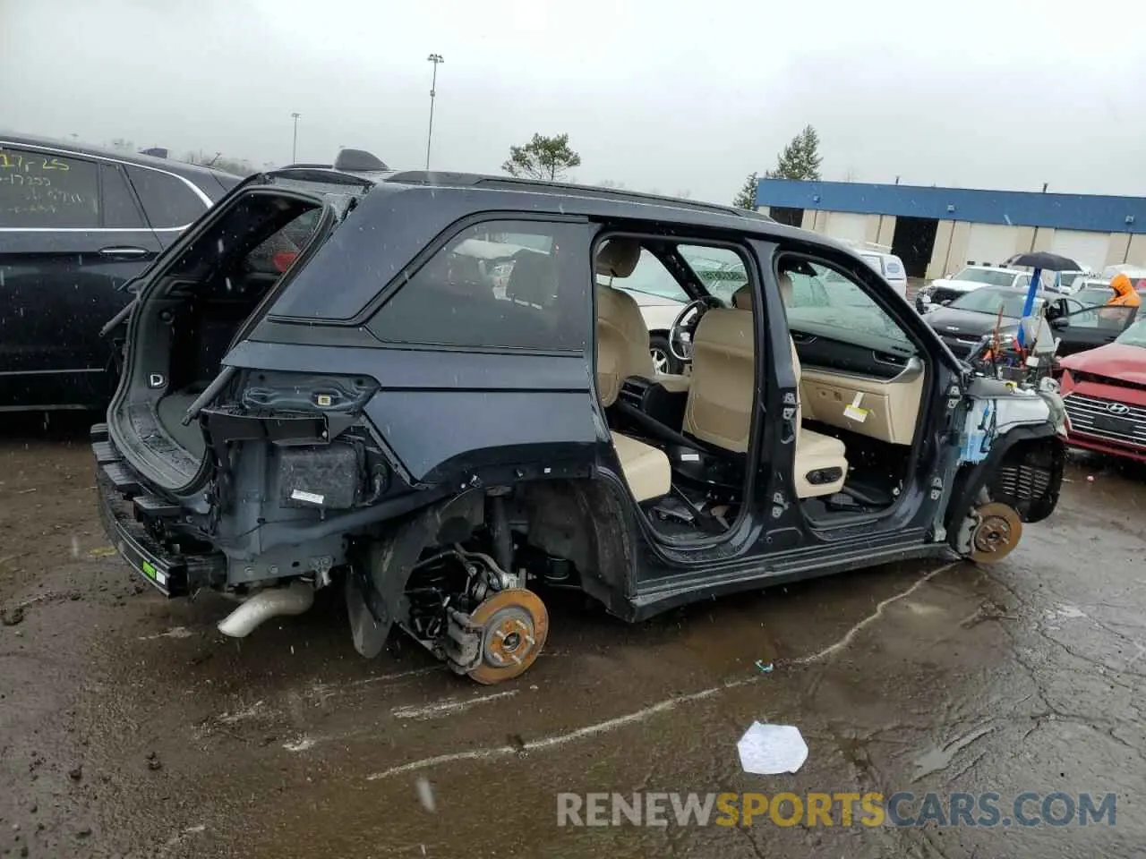 3 fotografías del automóvil dañado 1C4RJHBG1R8600909 JEEP GRAND CHER 2024