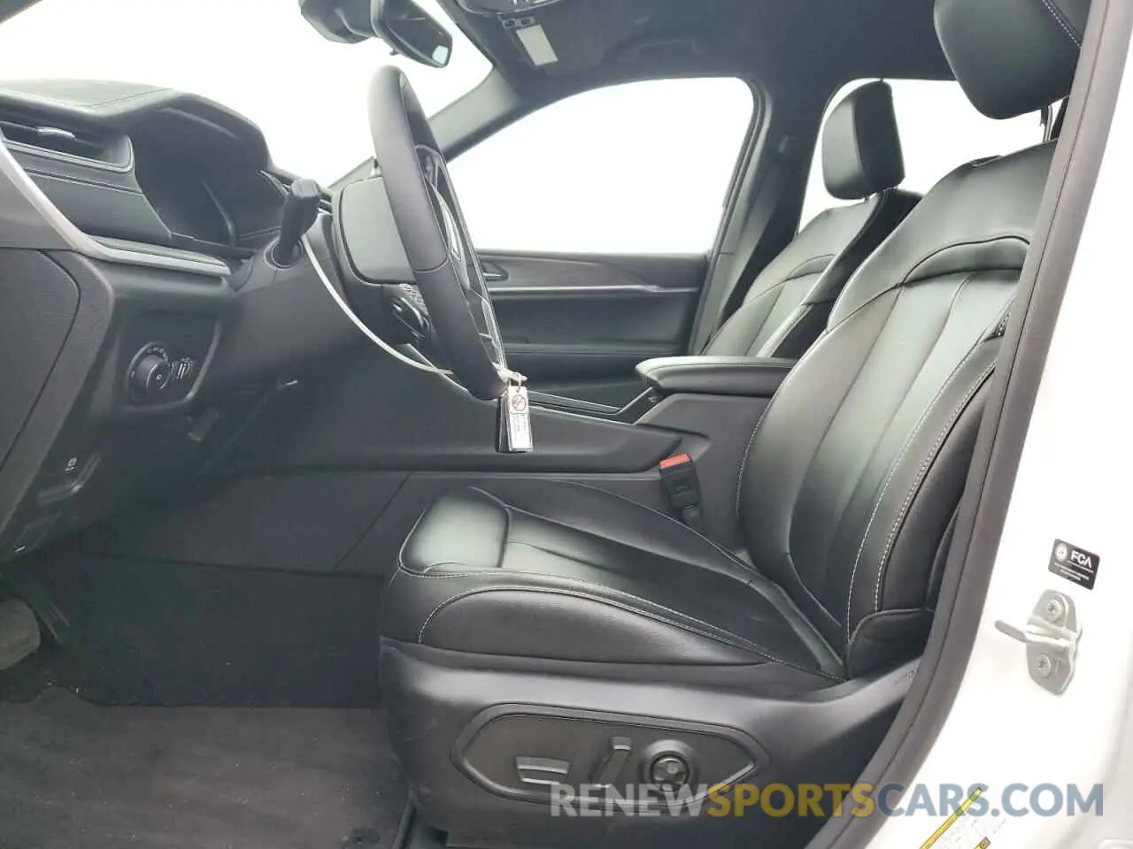 7 fotografías del automóvil dañado 1C4RJHBG2RC236349 JEEP GRAND CHER 2024