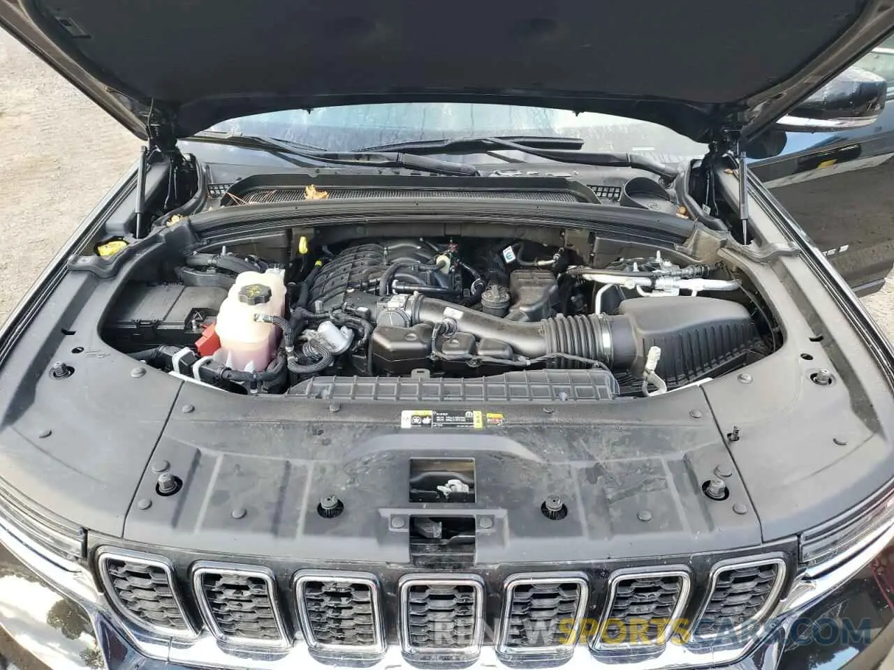 12 fotografías del automóvil dañado 1C4RJHBG3RC108962 JEEP GRAND CHER 2024
