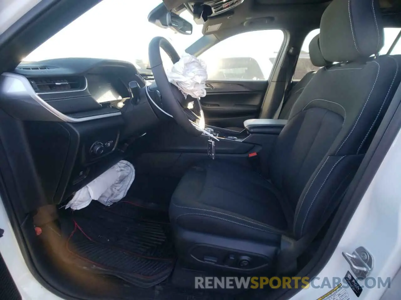 7 fotografías del automóvil dañado 1C4RJKAG1R8562919 JEEP GRAND CHER 2024