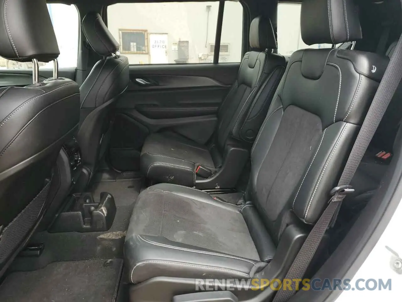 11 fotografías del automóvil dañado 1C4RJKAG2R8609472 JEEP GRAND CHER 2024