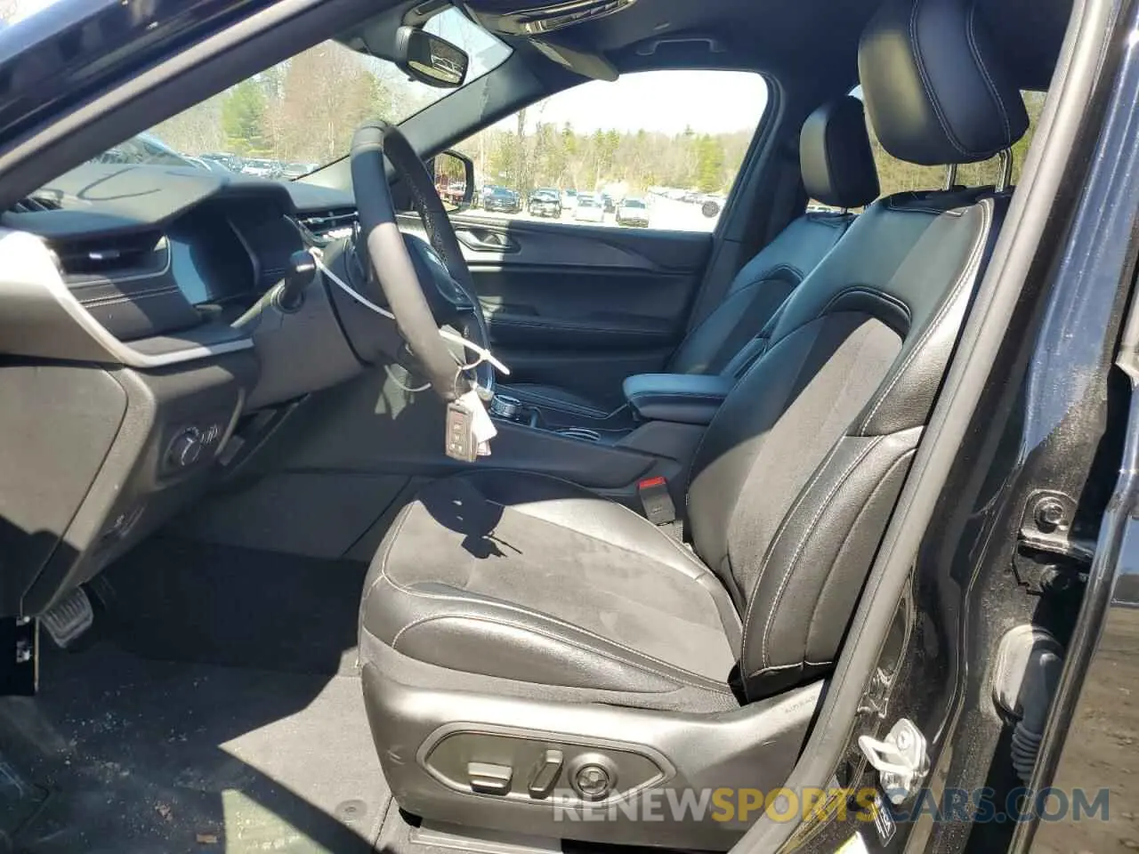 7 fotografías del automóvil dañado 1C4RJKAG3R8517674 JEEP GRAND CHER 2024