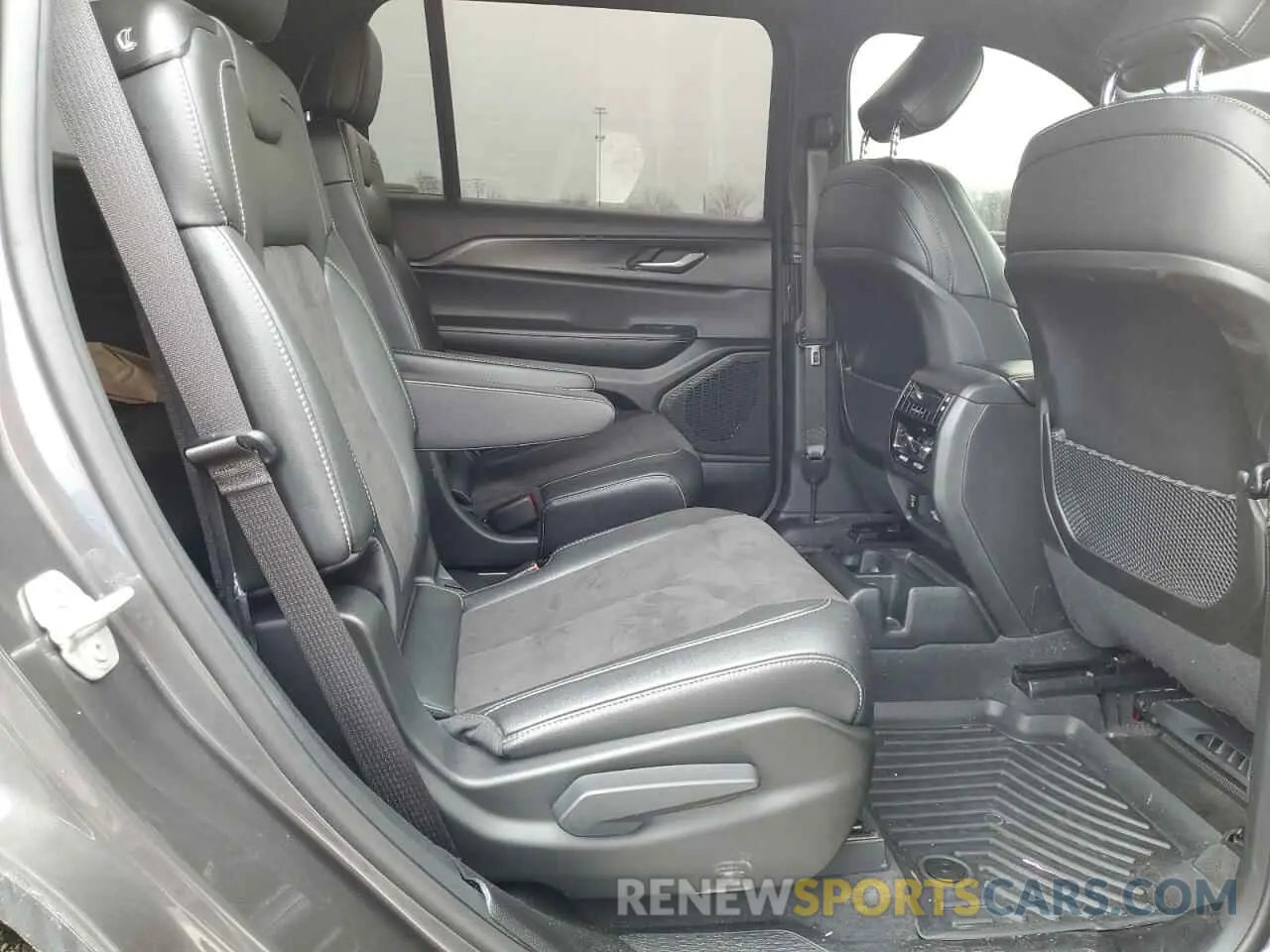 11 fotografías del automóvil dañado 1C4RJKAG4R8562185 JEEP GRAND CHER 2024
