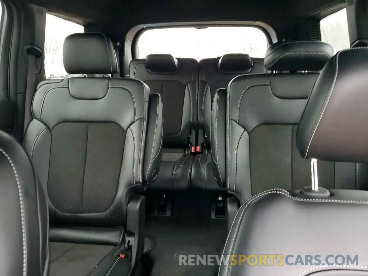10 fotografías del automóvil dañado 1C4RJKAGXR8624625 JEEP GRAND CHER 2024