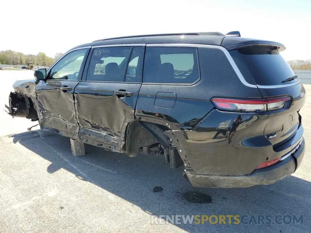 2 fotografías del automóvil dañado 1C4RJKBG2R8605341 JEEP GRAND CHER 2024