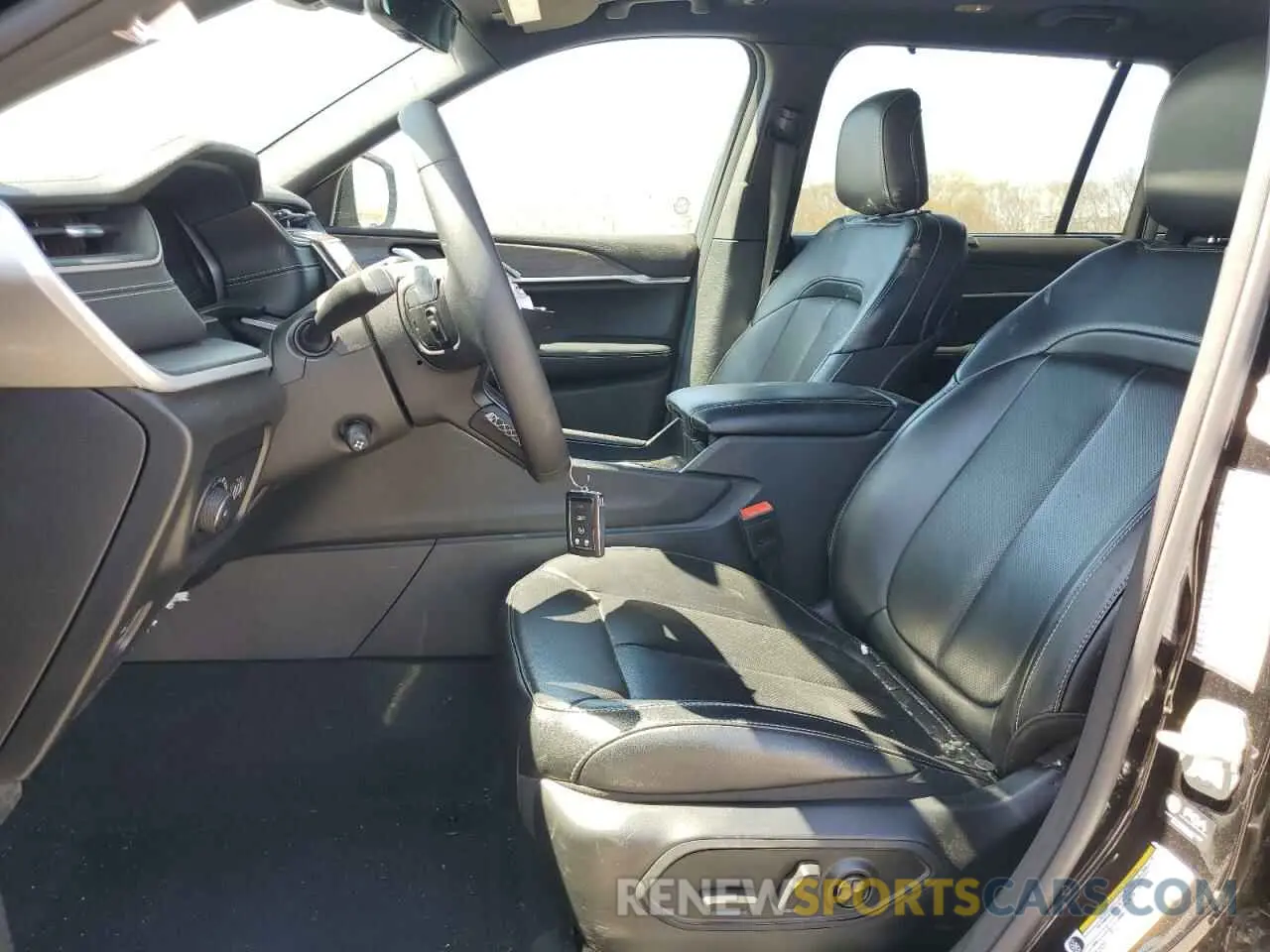 7 fotografías del automóvil dañado 1C4RJKBG2R8605341 JEEP GRAND CHER 2024