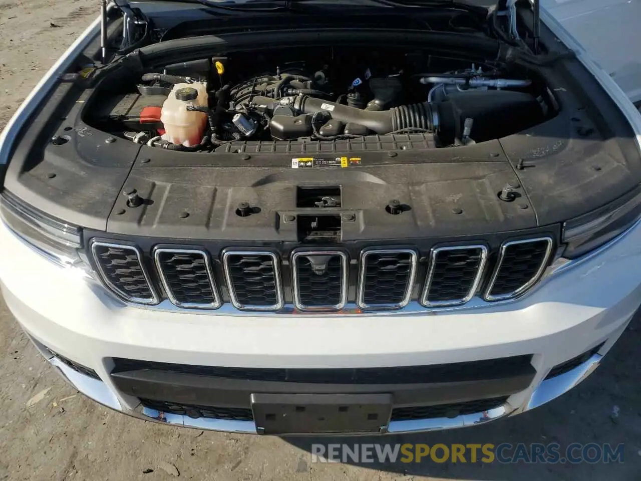 12 fotografías del automóvil dañado 1C4RJKBG6R8501368 JEEP GRAND CHER 2024